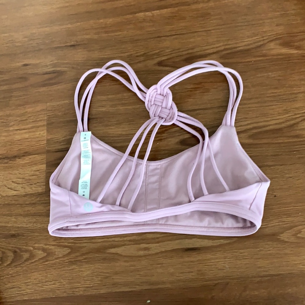Lululemon sports bra in size 4